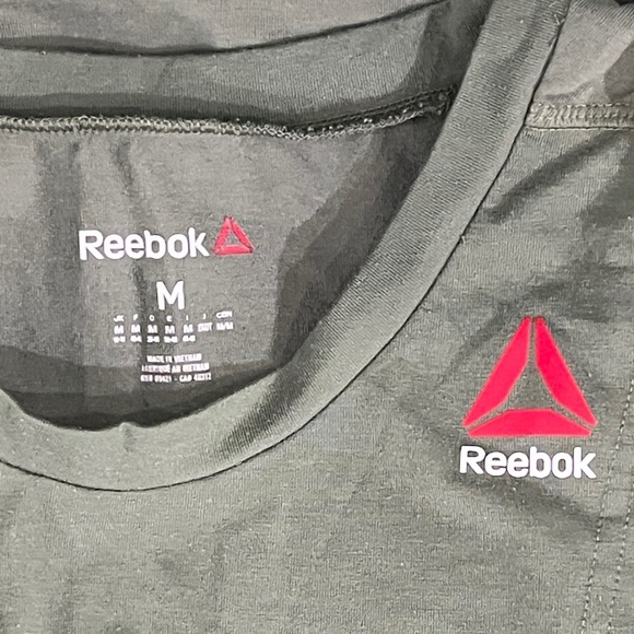 Reebok Women's Dark Green Muscle Tee Size M - Picture 5 of 8